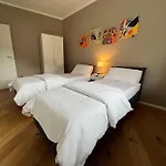 Venzhome Lägenhet